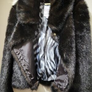 Jennifer Lopez faux fur petite jacket